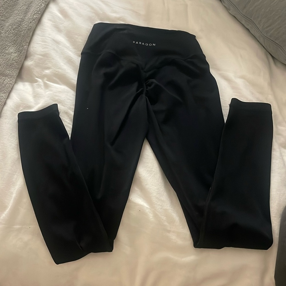 Paragon fit wear black leggings extra scrunch